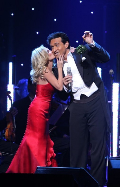 Exclusive Performance Coverage: Il Divo & Kristin Chenoweth Holiday Concert Image