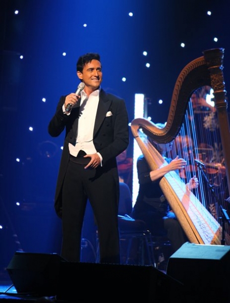 Exclusive Performance Coverage: Il Divo & Kristin Chenoweth Holiday Concert Image