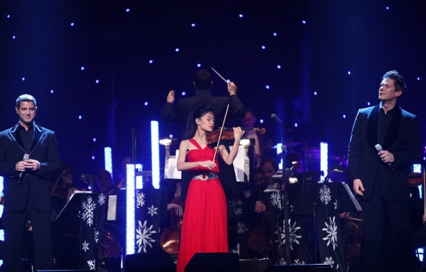 Exclusive Performance Coverage: Il Divo & Kristin Chenoweth Holiday Concert Image