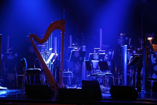 Exclusive Performance Coverage: Il Divo & Kristin Chenoweth Holiday Concert Image
