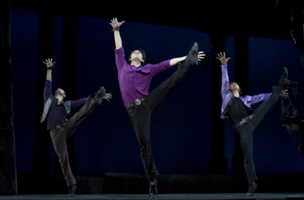 Photo Coverage: New TONYs Take the Stage in WEST SIDE STORY! Image