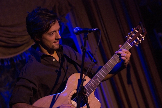 Photos: Mraz & More Sing for True Colors Image