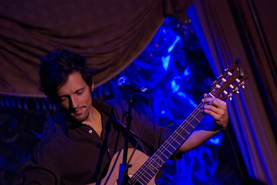 Photos: Mraz & More Sing for True Colors Image