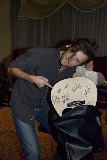 Photos: Mraz & More Sing for True Colors Image