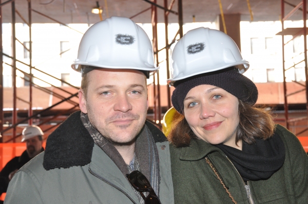 Peter Sarsgaard and Maggie Gyllenhaal Photo