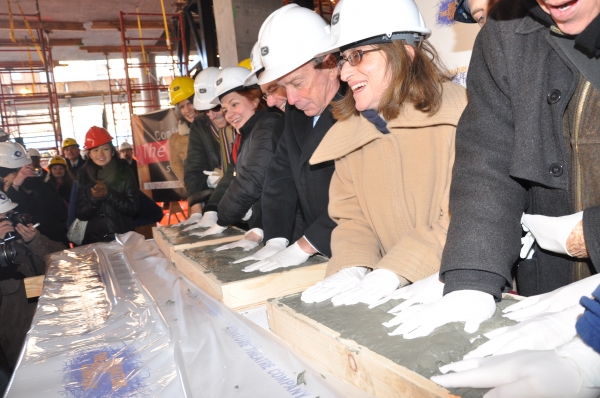 Tony Kushner, Christine Quinn, Mayor Michael Bloomberg and Erika Mallin -- Hands in t Photo