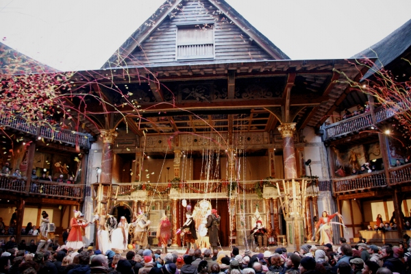 Photo Preview: Shakespeare's Globe Presents FOOTSBARN'S CHRISTMAS CRACKER Image
