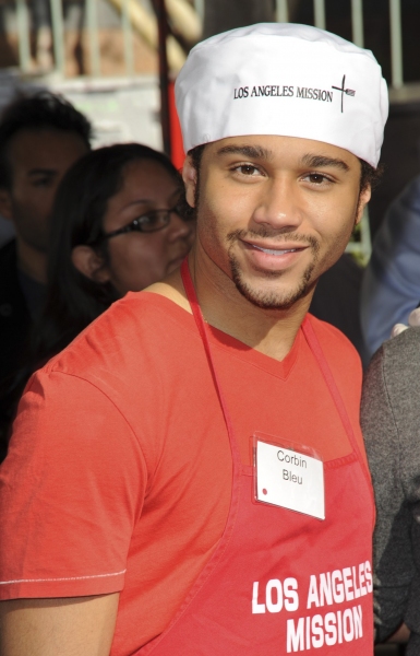 Photo Coverage: Corbin Bleu & More Spend Christmas Eve at the L.A. Mission Image