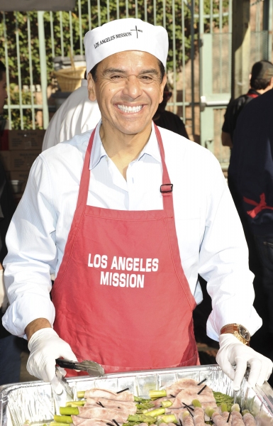 Photo Coverage: Corbin Bleu & More Spend Christmas Eve at the L.A. Mission Image