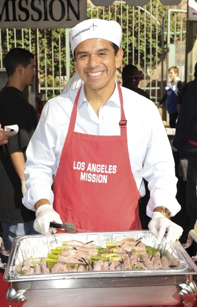Photo Coverage: Corbin Bleu & More Spend Christmas Eve at the L.A. Mission Image