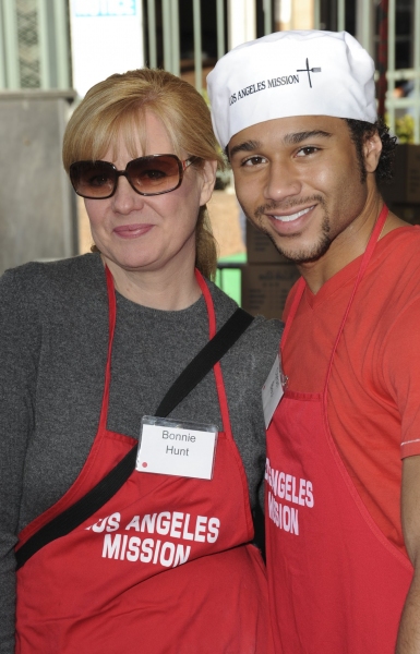 Photo Coverage: Corbin Bleu & More Spend Christmas Eve at the L.A. Mission Image