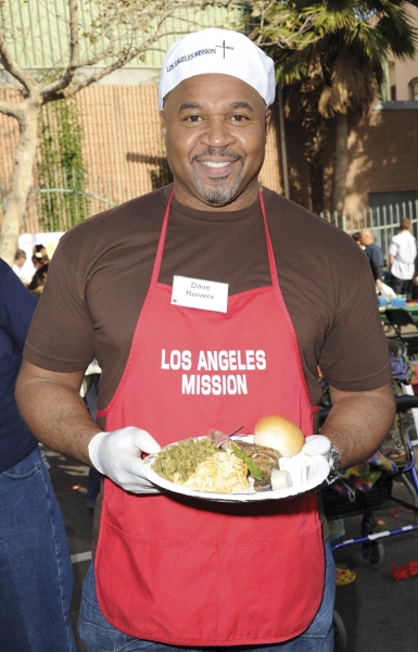 Photo Coverage: Corbin Bleu & More Spend Christmas Eve at the L.A. Mission Image