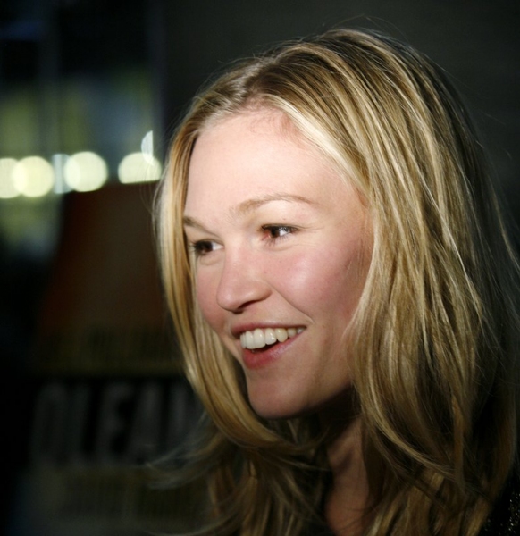 Photos: In The SPOTLIGHT Tribute- The Women of 2009 Image