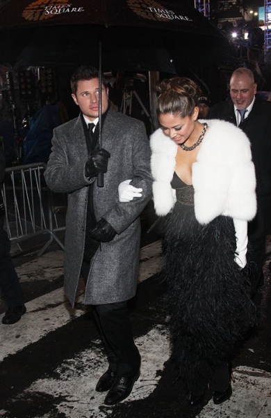 Photo Coverage: HAIR Cast & More Perform at New Year's Eve in NYC! Image