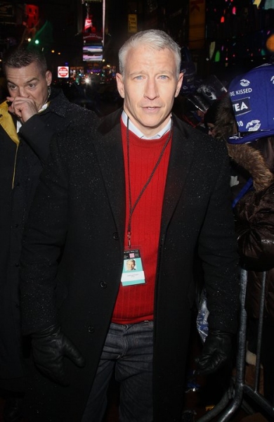 Photo Coverage: HAIR Cast & More Perform at New Year's Eve in NYC! Image