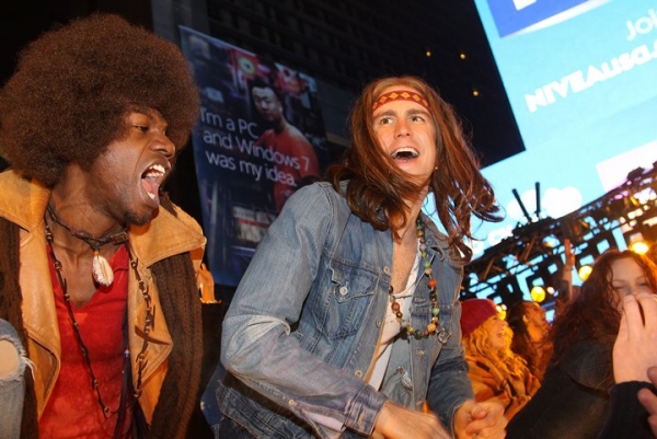 Photo Coverage: HAIR Cast & More Perform at New Year's Eve in NYC! Image
