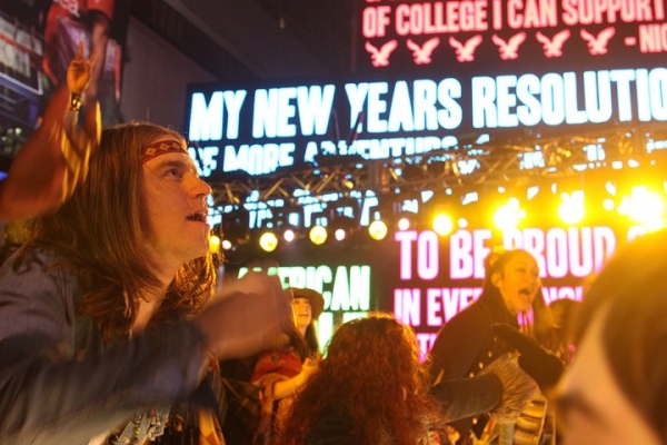 Photo Coverage: HAIR Cast & More Perform at New Year's Eve in NYC! Image
