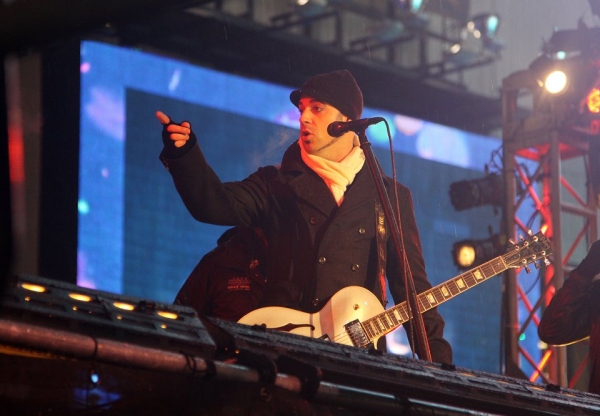Photo Coverage: HAIR Cast & More Perform at New Year's Eve in NYC! Image