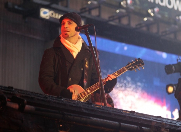 Photo Coverage: HAIR Cast & More Perform at New Year's Eve in NYC! Image