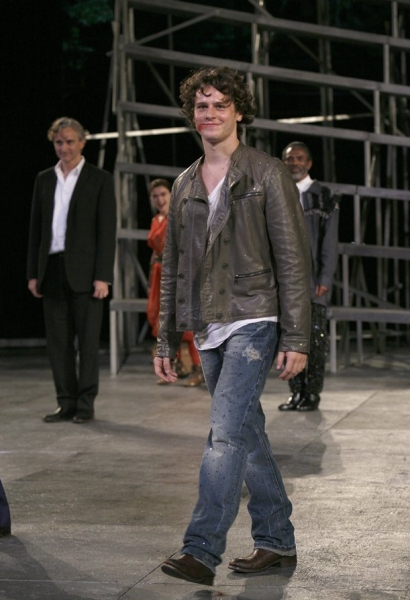 Photos: 2009 Curtain Call Flashback Image