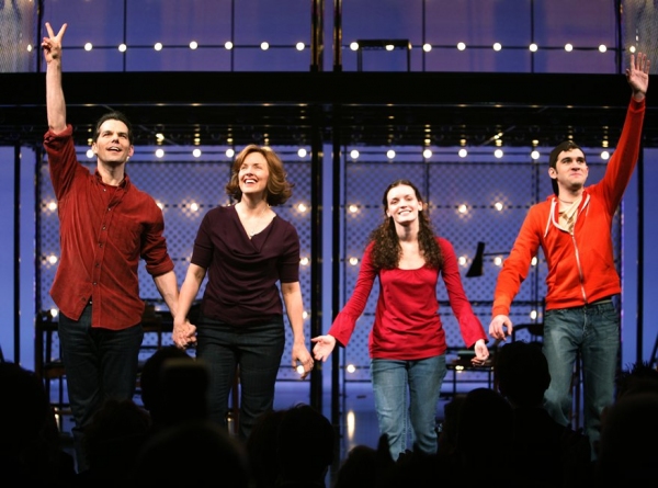 Photos: 2009 Curtain Call Flashback Image