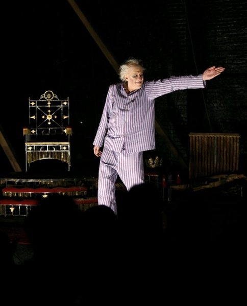 Photos: 2009 Curtain Call Flashback Image