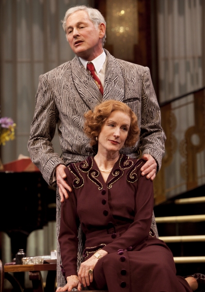 Photo Flash: PRESENT LAUGHTER Starring Victor Garber Opens Tonight Image