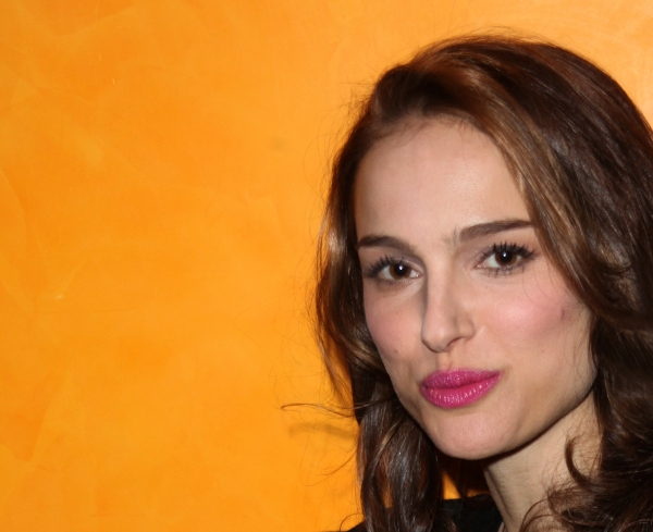Photo Coverage: Alan Cumming & Natalie Portman at The NY Times Arts & Leisure Weekend Image