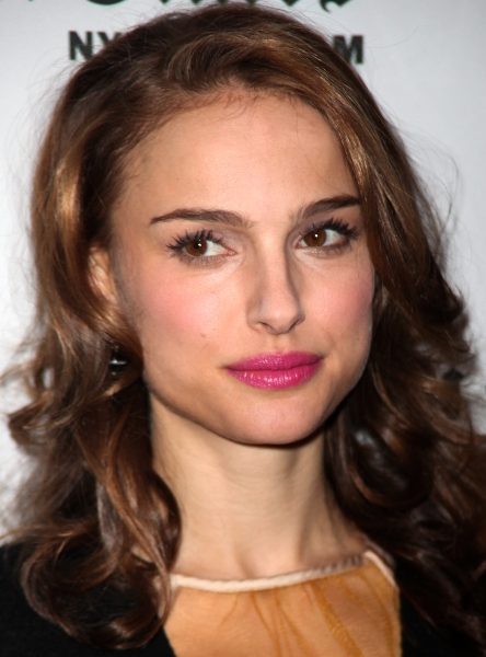 Photo Coverage: Alan Cumming & Natalie Portman at The NY Times Arts & Leisure Weekend Image