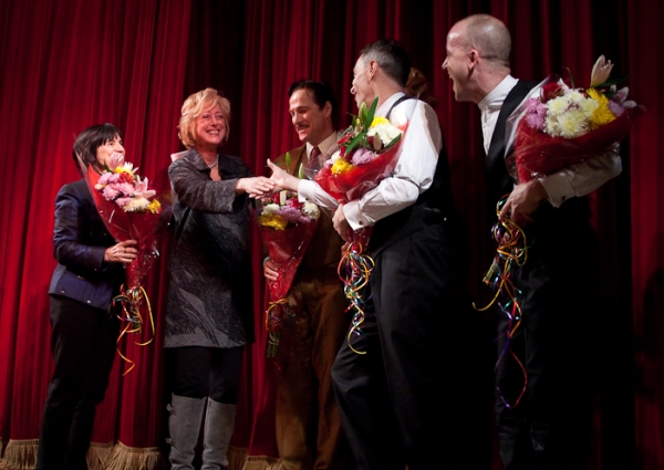 Photo Coverage: THE 39 STEPS Ends Broadway Run; Currently on Tour Image