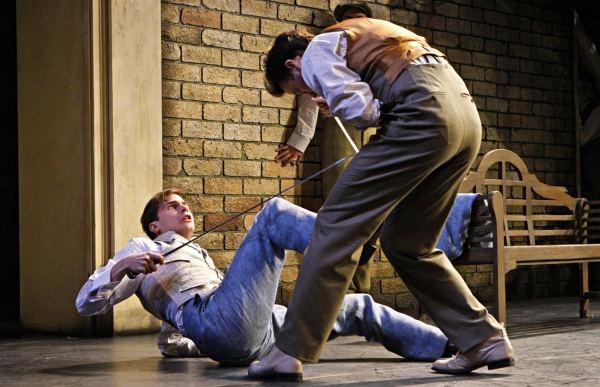 Photo Flash: Guthrie's ROMEO AND JULIET Image