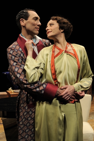 Photo Flash: Page 1 Chicago Shakespeare Theater Presents PRIVATE LIVES Image