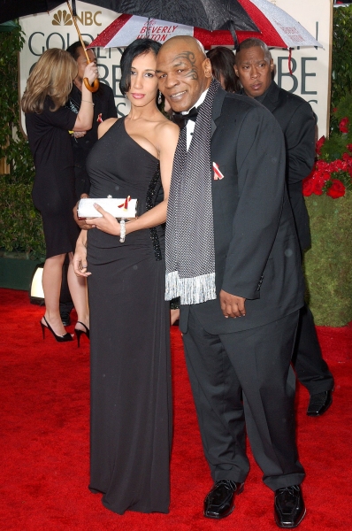 Photo Coverage: Golden Globe Awards Arrivals Part 1 Image