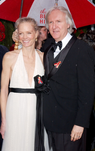 Photo Coverage: Golden Globe Awards Arrivals Part 1 Image