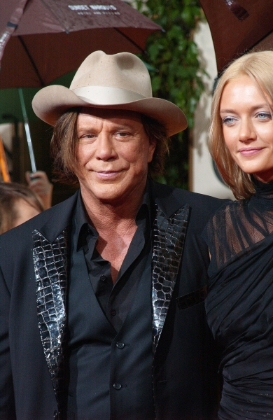 Photo Coverage: Golden Globe Awards Arrivals Part 1 Image