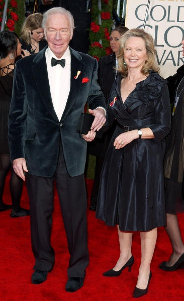 Photo Coverage: Golden Globe Awards Arrivals Part 1 Image