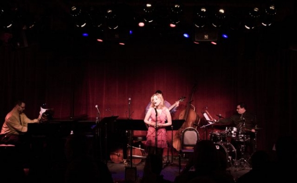 Photo Flash: Amanda Yesnowitz's 'Wordland: A Night Without Ballads. Except For One. Maybe,' at Birdland on January 18 