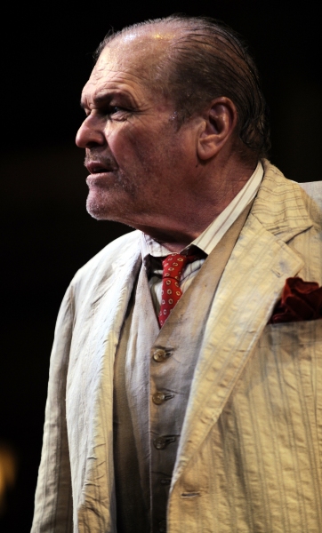 Photo Flash: Goodman Theatre Presents HUGHIE/KRAPP'S LAST TAPE Image
