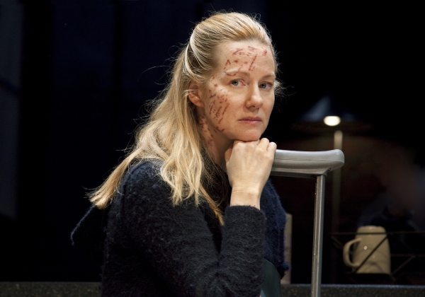 Photo Flash: TIME STANDS STILL on Broadway Image