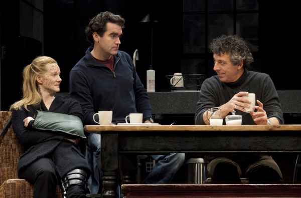 Photo Flash: TIME STANDS STILL on Broadway Image