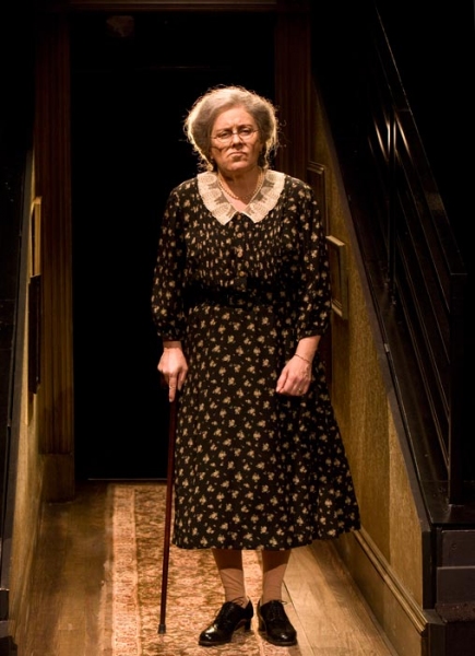 Judy Kaye as Grandma Kurnitz Photo