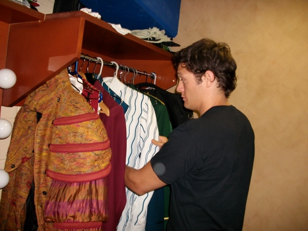 Photo Coverage: Backstage at WICKED, Spotlight on 'Fiyero' Rob Mills Image