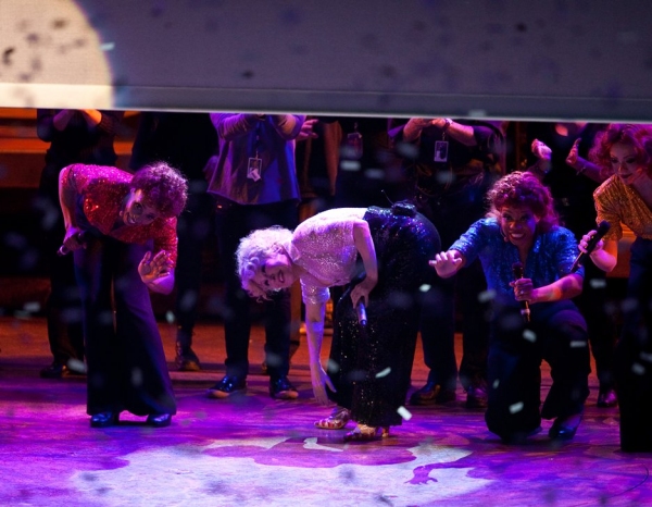 Photo Coverage: Bette Midler Ends Las Vegas Run Image