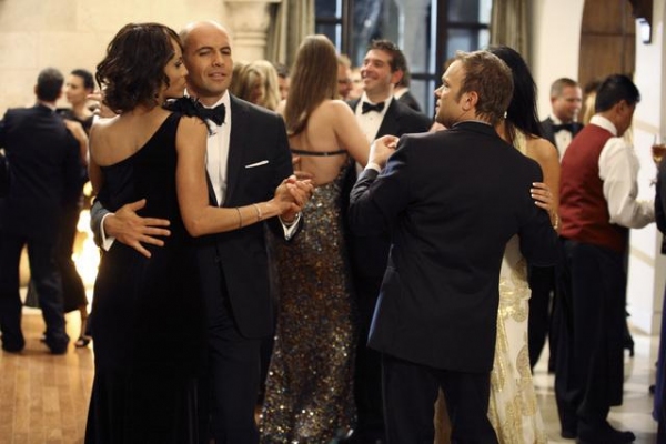 Photo Flash: Norbert Leo Butz & Billy Zane in ABC's 'The Deep End' Image