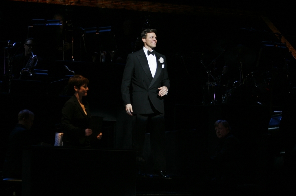 Photo Coverage: Michelle Williams Bows in CHICAGO Image