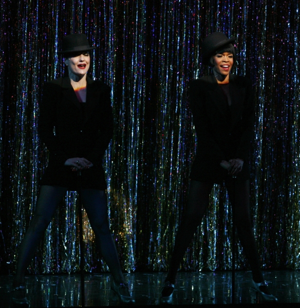 Photo Coverage: Michelle Williams Bows in CHICAGO Image