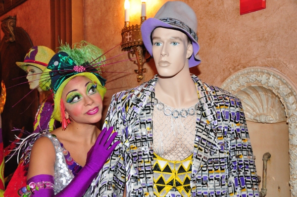 Photo Coverage: Beacon Theatre Welcomes Cirque Du Soleil's BANANA SHPEEL Image