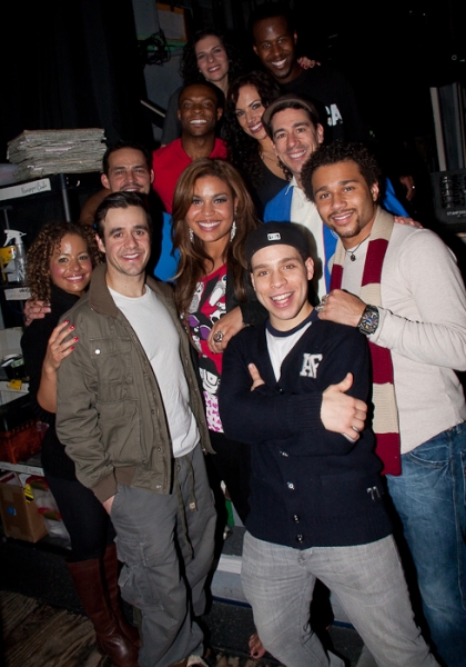 Jordin Sparks poses with the IN THE HEIGHTS cast! Photo
