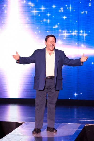 Photo Coverage Exclusive: Jason Alexander Stars as Donny Clay in Vegas Image
