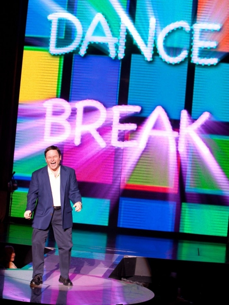 Photo Coverage Exclusive: Jason Alexander Stars as Donny Clay in Vegas Image